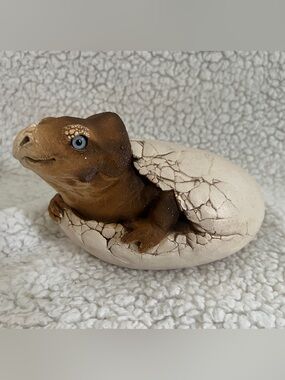 Retired Windstone Editions Hatching Triceratops Dinosaur Egg 1986 Glass Eye